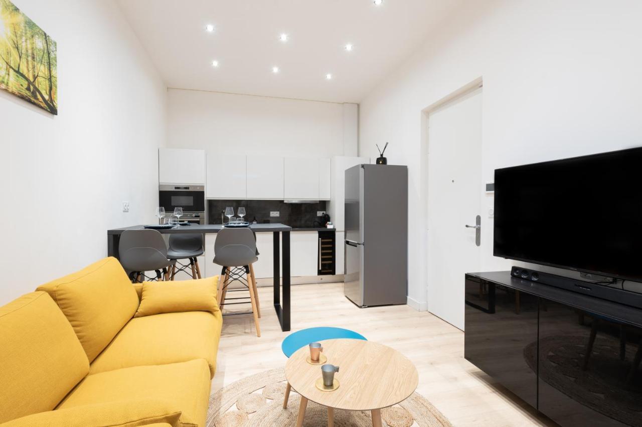 Le Notre Dame - Petit Cocon Dans Lyon 6Eme Apartment ภายนอก รูปภาพ