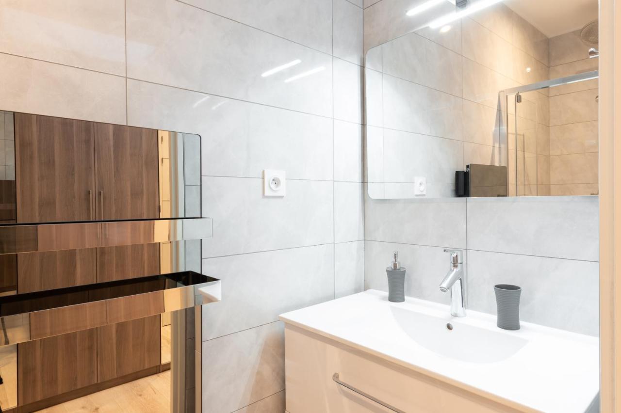 Le Notre Dame - Petit Cocon Dans Lyon 6Eme Apartment ภายนอก รูปภาพ
